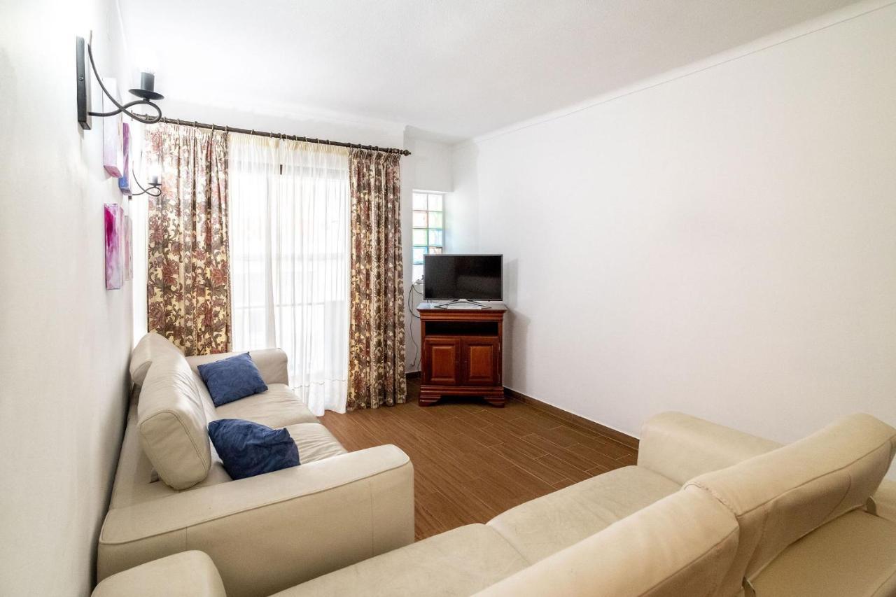 Rustic Old Town - T3 Apartment อัลบูเฟรา ภายนอก รูปภาพ